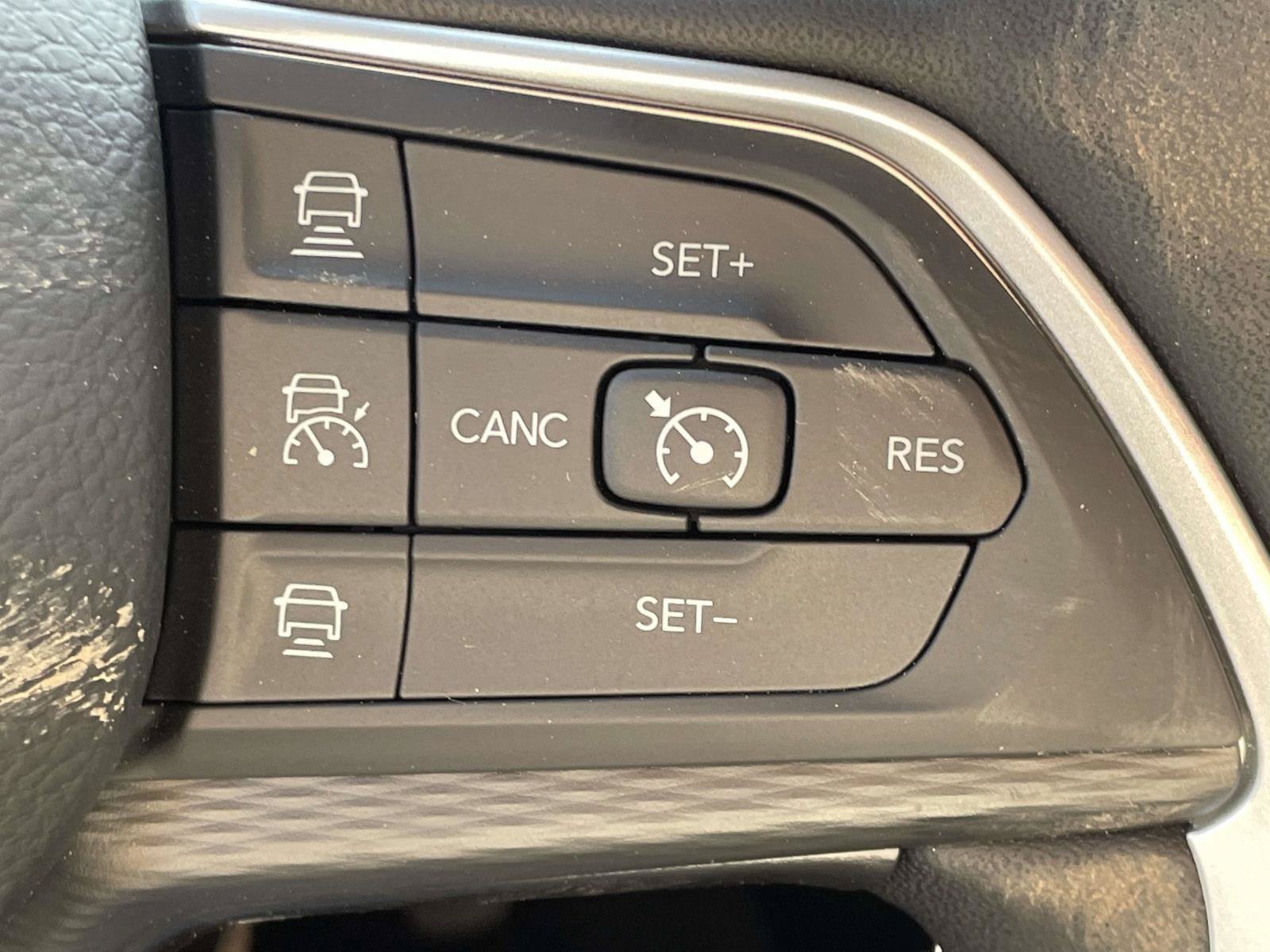 New 2026 Jeep Grand Cherokee Laredo X RWD image 25