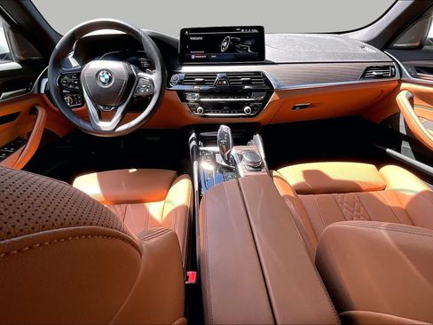 Used 2023 BMW 530i xDrive w/ Premium Package AWD/4WD image 15