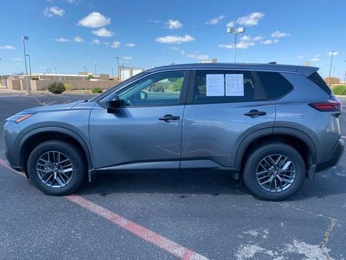 Used 2023 Nissan Rogue S image 3