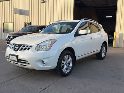 Used 2013 Nissan Rogue SV w/ Premium Pkg