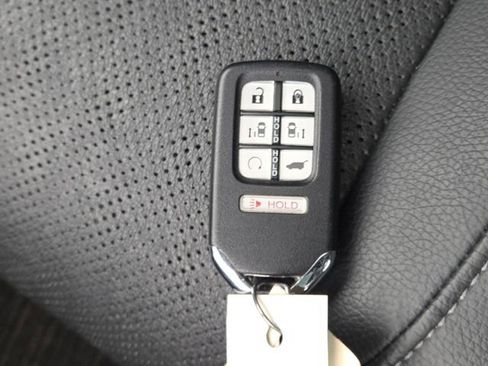 Used 2022 Honda Odyssey Elite image 38