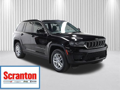 New 2026 Jeep Grand Cherokee Laredo X AWD/4WD image 1