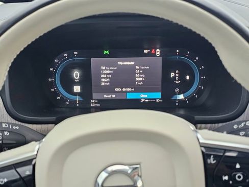 Used 2023 Volvo V90 B6 Cross Country Ultimate image 33