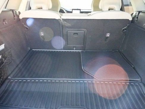 New 2026 Volvo XC60 T8 Ultra image 18