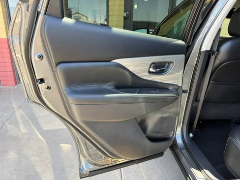 Used 2015 Nissan Murano Platinum w/ Platinum Technology Package AWD/4WD image 21