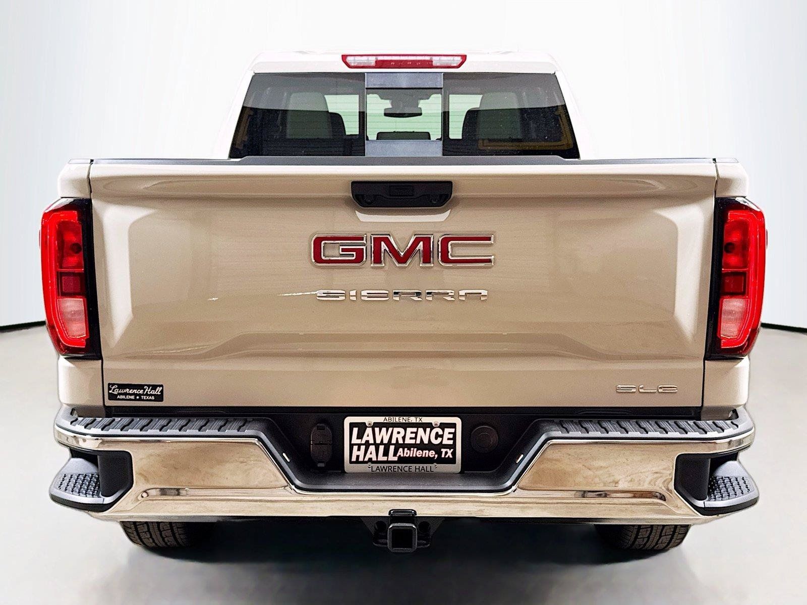New 2026 GMC Sierra 1500 SLE w/ Preferred Package RWD image 4