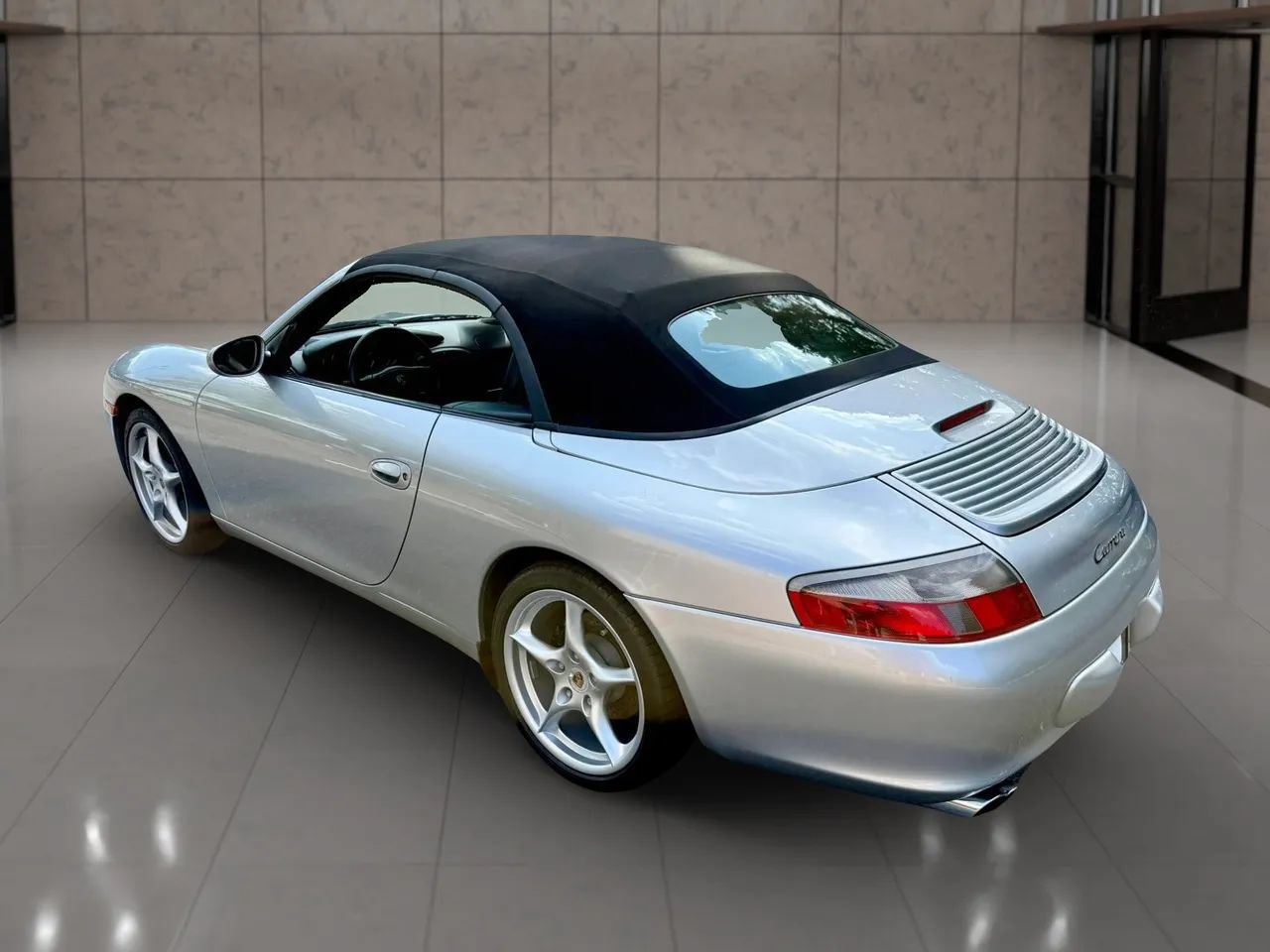 Used 2003 Porsche 911 Carrera RWD image 8
