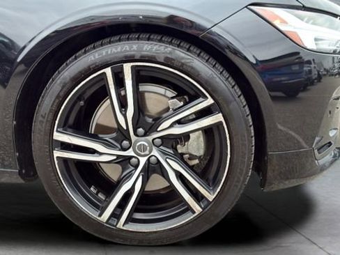 Used 2020 Volvo S90 T6 R-Design image 30