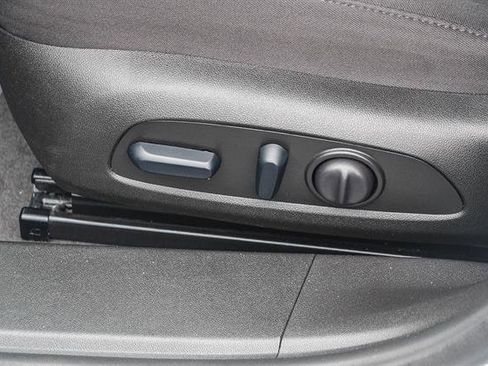 Used 2024 Chevrolet Malibu LT image 21