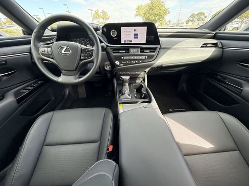 Used 2025 Lexus ES 350 w/ Premium Package FWD image 19