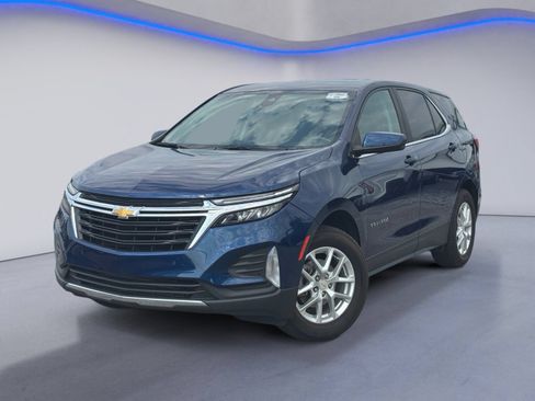 Used 2022 Chevrolet Equinox LT AWD/4WD image 2