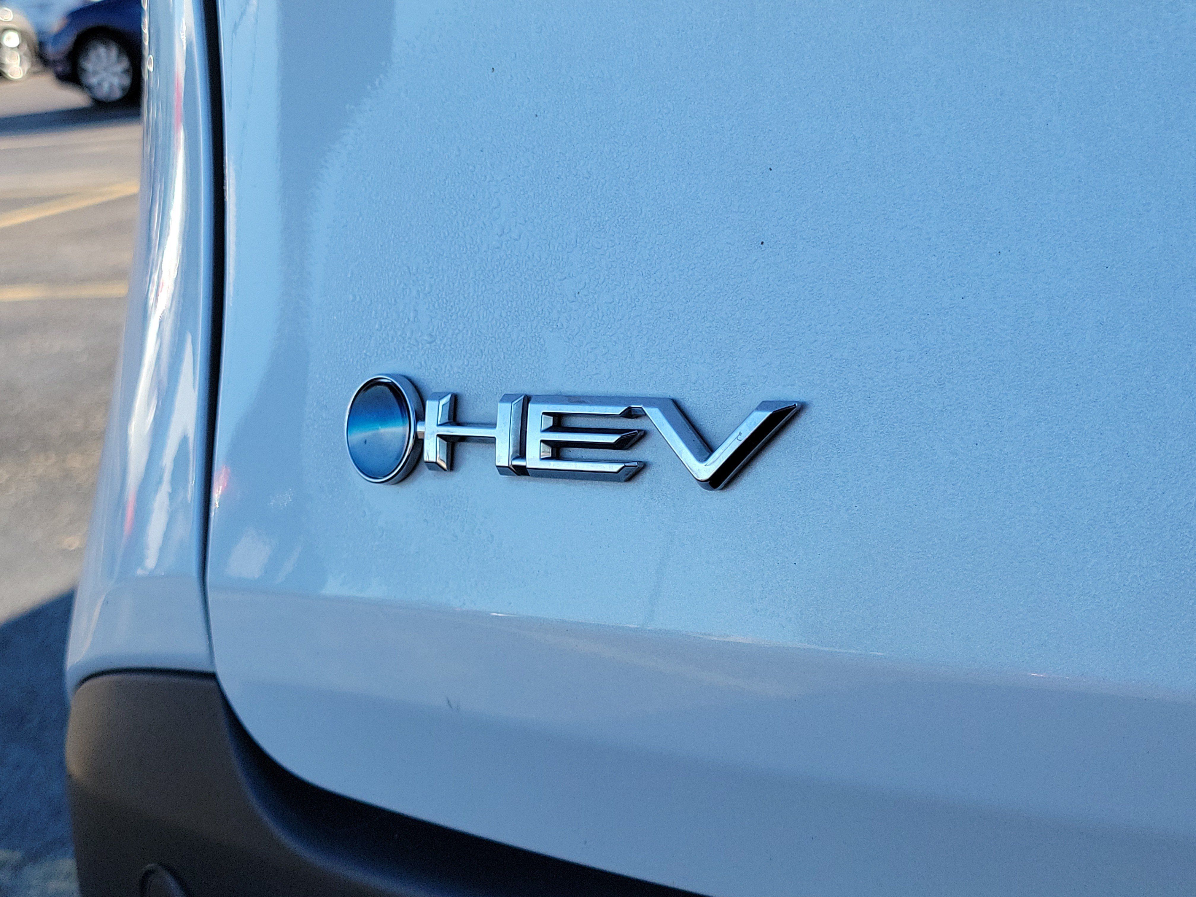 Used 2025 Toyota Sienna XLE w/ XLE Plus Package FWD image 6