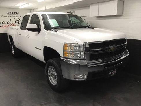 Used 2008 Chevrolet Silverado 2500 LTZ w/ Safety Package image 2