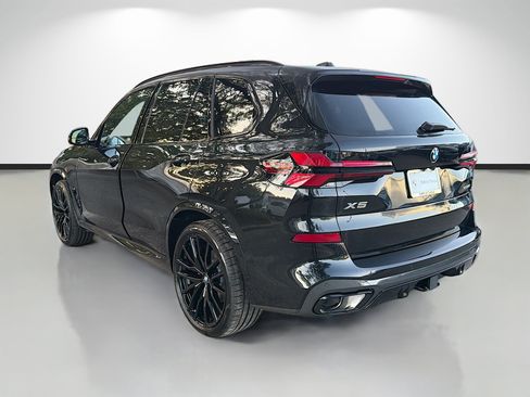 New 2026 BMW X5 xDrive40i w/ M Sport Package AWD/4WD image 5