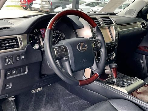 Used 2015 Lexus GX 460 w/ Premium Package image 18