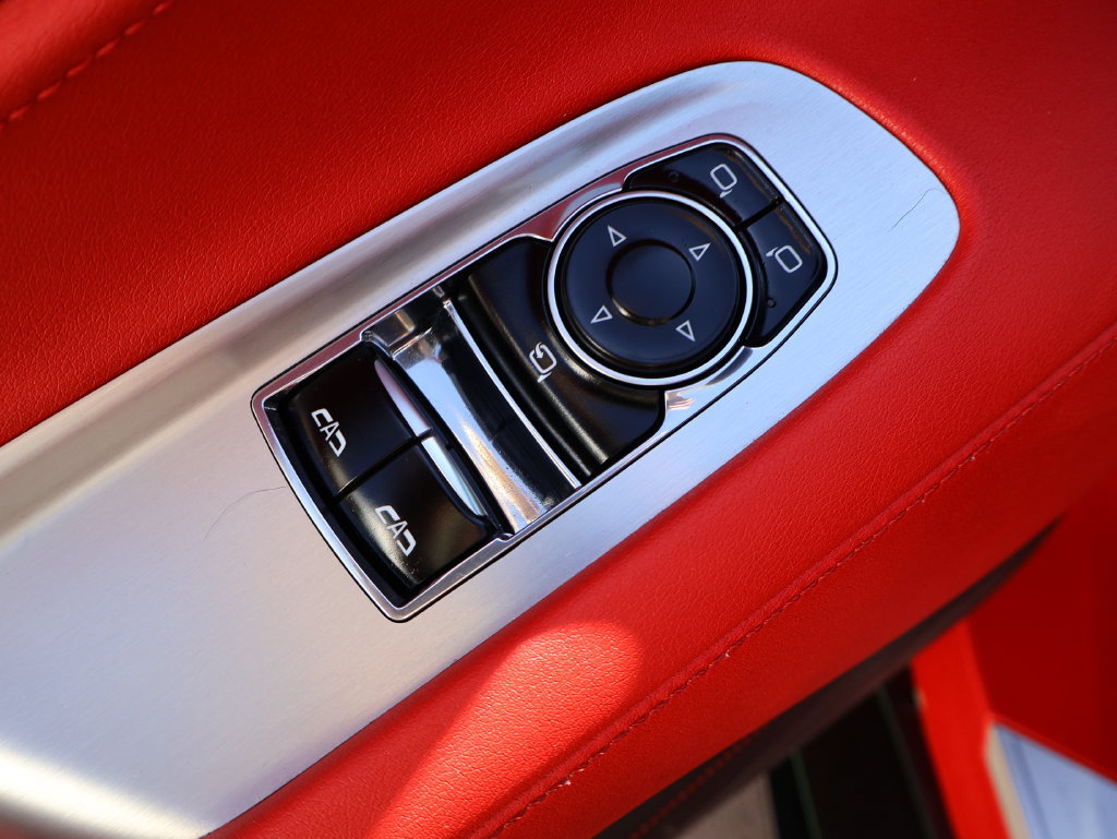 Used 2024 Chevrolet Corvette Stingray Preferred Cpe RWD image 34