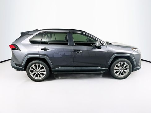 Used 2021 Toyota RAV4 XLE Premium FWD image 10