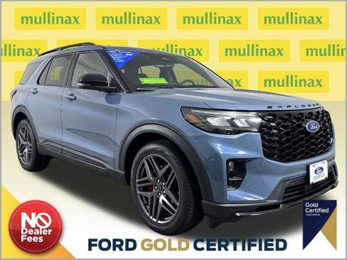 Certified 2026 Ford Explorer ST AWD/4WD image 1