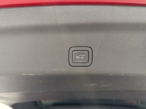 Used 2024 Chevrolet Tahoe RST w/ RST Performance Edition image 13