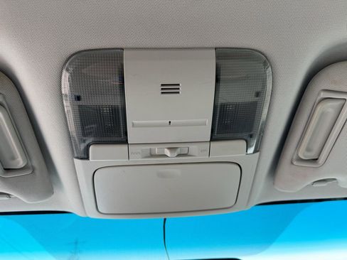 Used 2012 Subaru Outback 2.5i Premium w/ All-Weather Pkg image 11