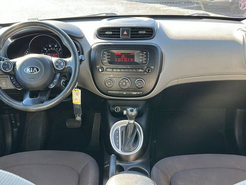 Used 2016 Kia Soul image 10