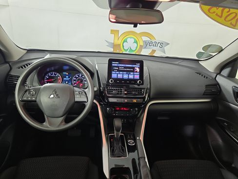 Used 2025 Mitsubishi Eclipse Cross AWD image 12