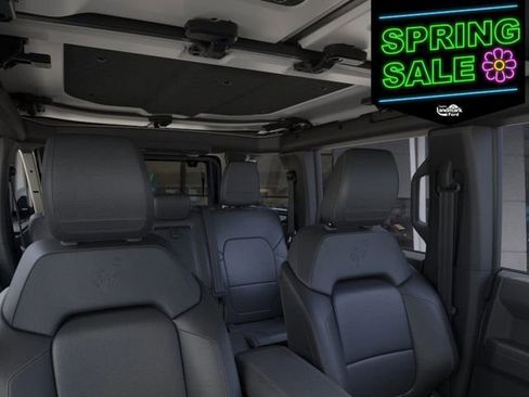 New 2025 Ford Bronco Badlands image 13