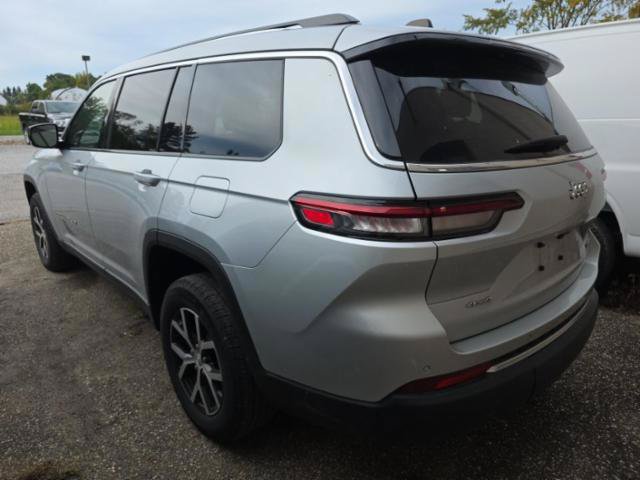 Certified 2023 Jeep Grand Cherokee L Limited AWD/4WD image 4