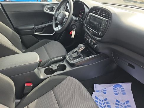 Used 2024 Kia Soul LX w/ Option Group 015 image 16