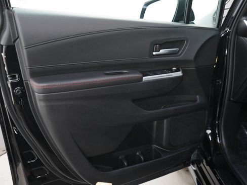 Used 2025 Toyota Sienna XSE AWD/4WD image 21