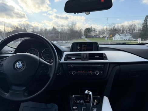 Used 2013 BMW 328i xDrive Sedan AWD/4WD image 10