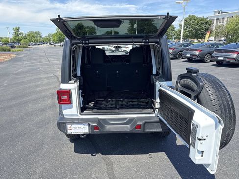Used 2019 Jeep Wrangler Unlimited Sport AWD/4WD image 24