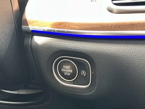 Certified 2025 Mercedes-Benz GLE 350 4MATIC image 27