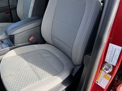 Used 2020 Ford Escape SE image 20