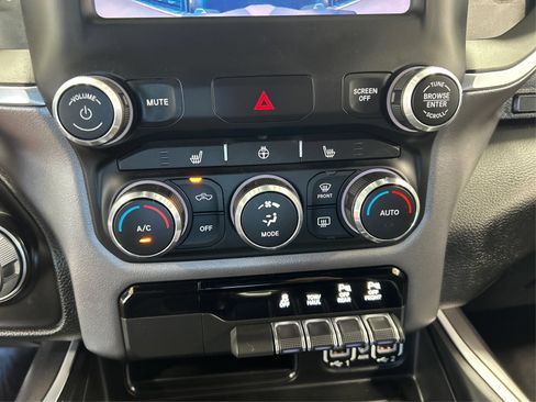 Used 2022 RAM 1500 Big Horn AWD/4WD image 26