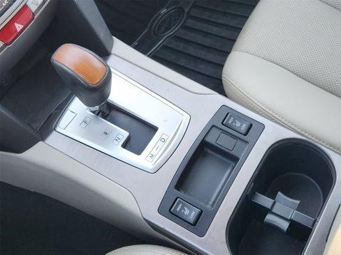 Used 2014 Subaru Outback 2.5i Limited image 20