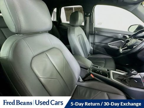 Used 2024 Audi Q3 2.0T Premium image 29