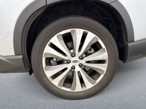 Used 2022 Subaru Ascent Limited w/ Technology Package AWD/4WD image 12