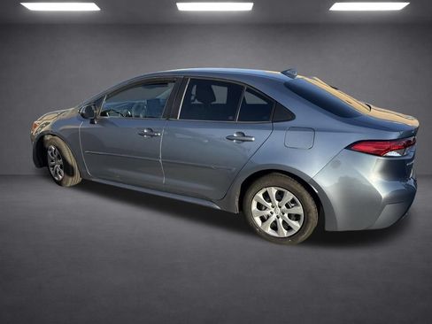 Used 2020 Toyota Corolla LE FWD image 24