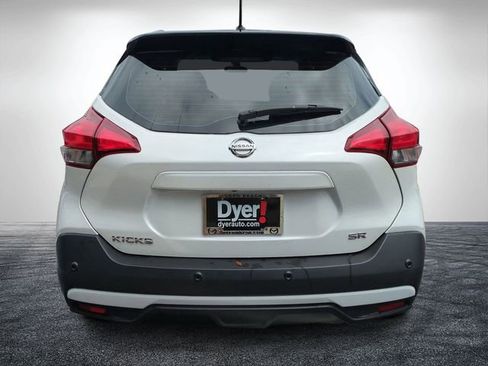Used 2020 Nissan Kicks SR FWD image 4
