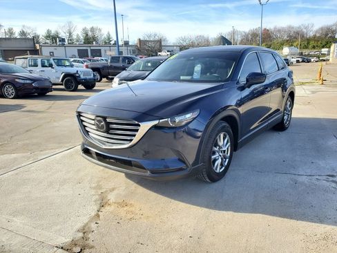Used 2018 MAZDA CX-9 Touring w/ Touring Premium Package image 4