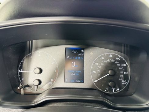 Used 2024 Toyota Corolla SE w/ SE Premium Package FWD image 10