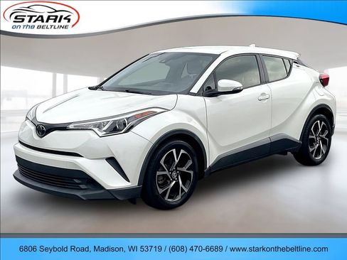 Used 2018 Toyota C-HR XLE FWD image 3