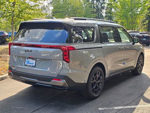 New 2026 Kia Carnival SX w/ SX Dark Edition Package image 5