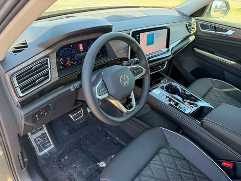 New 2026 Volkswagen Atlas SEL Premium R-Line image 13