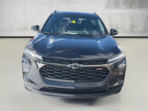 New 2026 Chevrolet Trax RS w/ Driver Confidence Package image 2