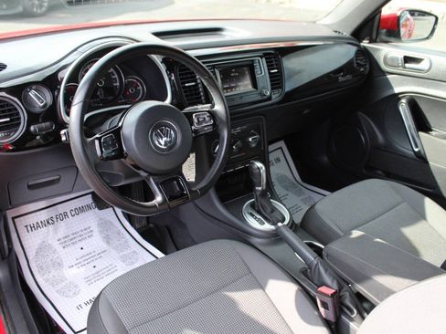 Used 2019 Volkswagen Beetle 2.0T S FWD image 14