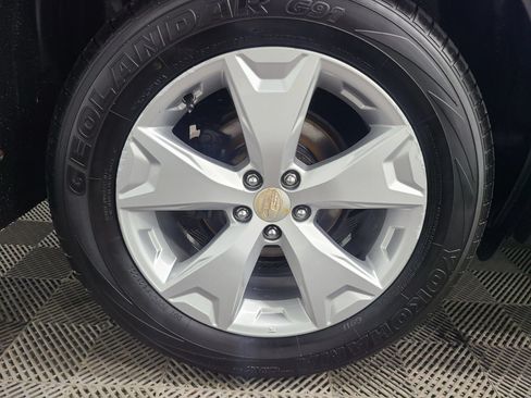 Used 2015 Subaru Forester 2.5i Limited AWD/4WD image 16