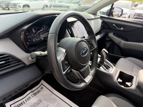 Used 2022 Subaru Outback Premium AWD/4WD image 36