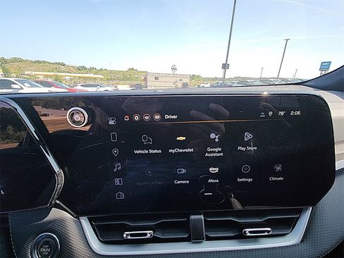 New 2025 Chevrolet Equinox LT w/ Convenience Package II image 21